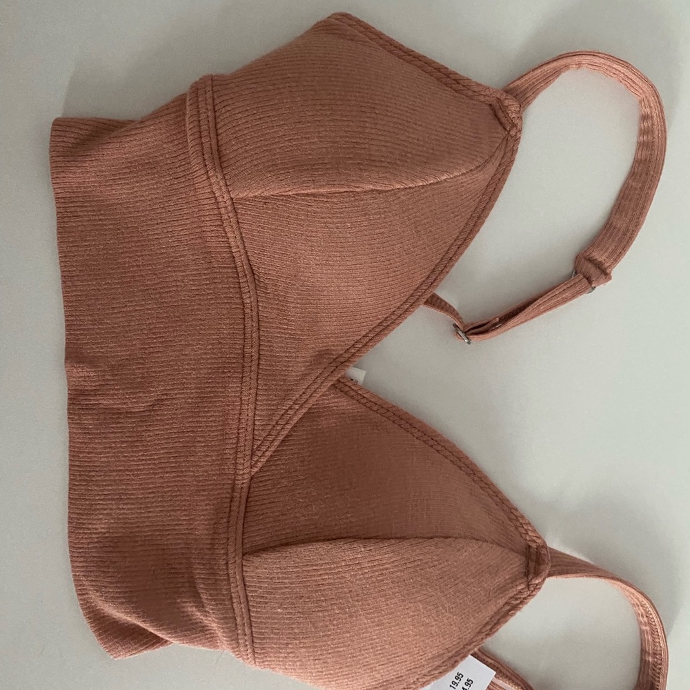 Girly Hick Hollister bras sizes small and x small never worn tags on